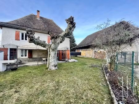 maison dauphinoise avec dépendance