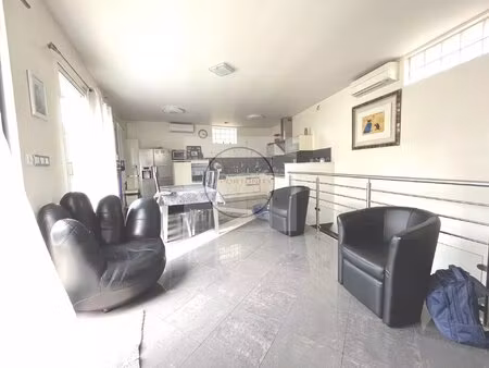 maison/villa limite vincennes avec triple salon et vaste rooftop / terrasse de plus de 80m