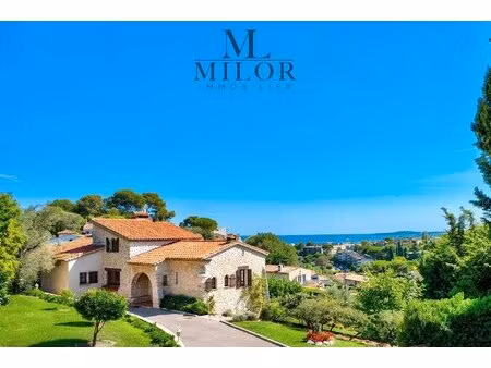 villeneuve-loubet – maison en pierre 177 m² – vue mer – terrain 2 000 m²