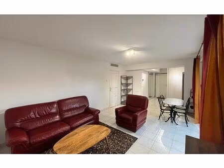 location appartement  m² t-2 à manosque  750 €