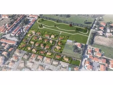terrain constructible viabilisé à vendre