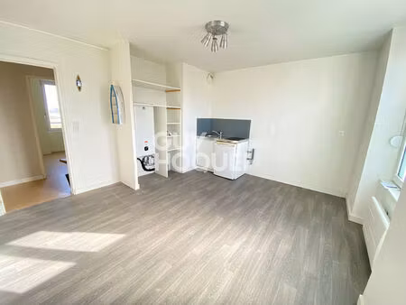 a louer - appartement t1 bis - proche dupuy de lôme  à brest