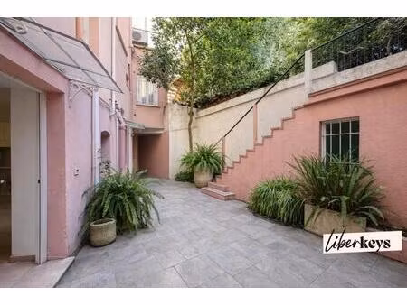 appartement 60m2 au rez-de-chaussée d’une ancienne villa mentonnaise – avec jardin...