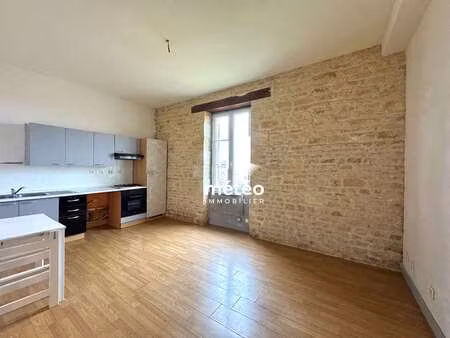 vente maison aux magnils-reigniers (85400) : à vendre / 45m² les magnils-reigniers