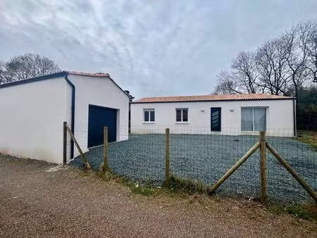 vente maison à lairoux (85400) : à vendre / 104m² lairoux