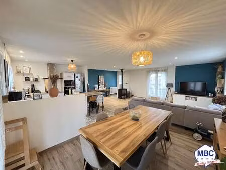 vente maison à montrevault (49110) : à vendre / 140m² montrevault