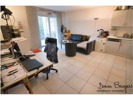 appartement t2 de 53 m² avec terrasse  double parking souterrain et cave – centre-ville de