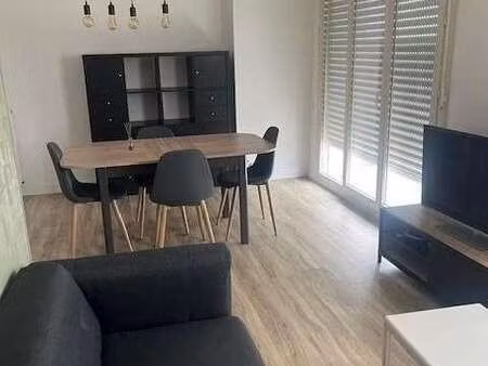 location appartement 3 pièces meublé à la roche-sur-yon (85000) : à louer 3 pièces meublé 