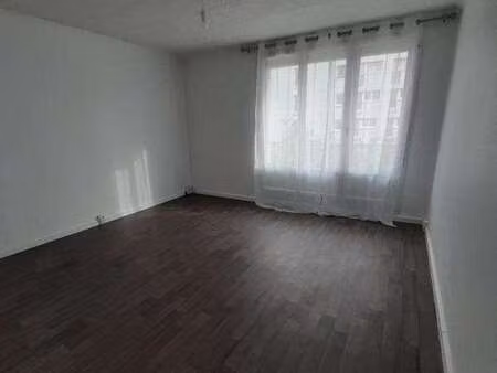 location appartement 4 pièces à rennes beauregard (35000) : à louer 4 pièces / 76m² rennes