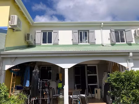 vente maison 5 pièces 81 m² à saint-martin (97150)  460 100 €