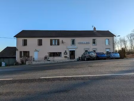 lalizolle entreprise active à reprendre avec 5 chambres d’hôtes  camping et restaurant