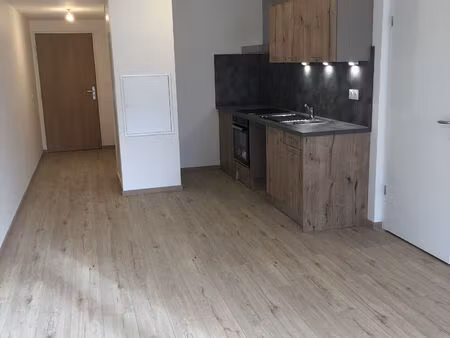 location appartement 2 pièces 43 m² à metz (57070)