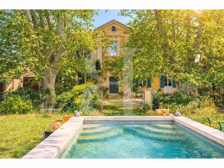 vente maison 8 pièces 321 m² à le thor (84250)  950 000 €