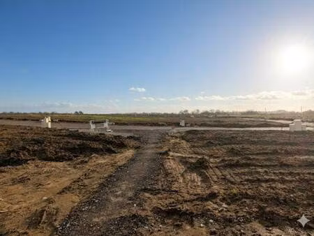 terrain constructible viabilisé à vendre