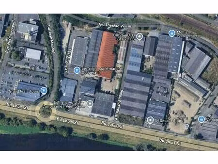 local d'activités à louer