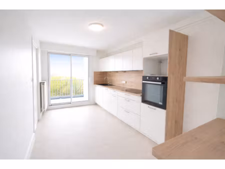 location appartement 3 pièces 91 m² à boulogne-sur-mer (62200)