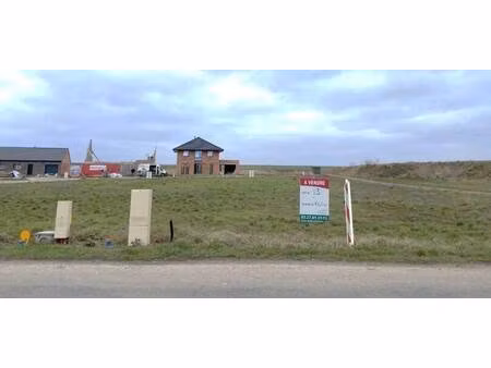 terrain constructible viabilisé à vendre
