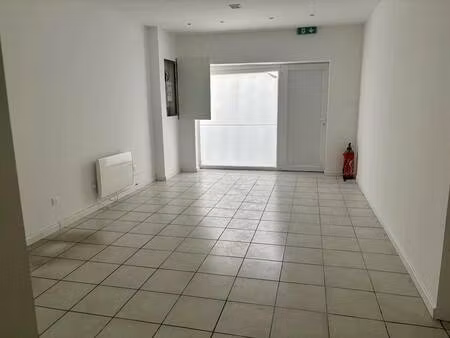 local commercial à louer