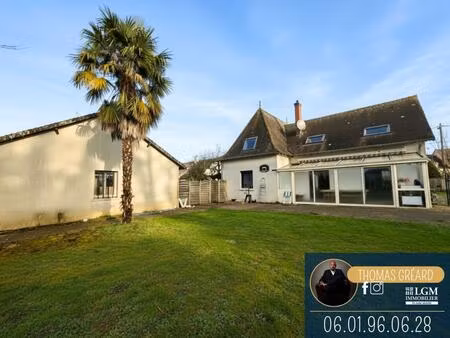 grande maison familiale 6 chambres – 156 m² – 3 351 m² de terrain – romilly-sur-aigre (20.