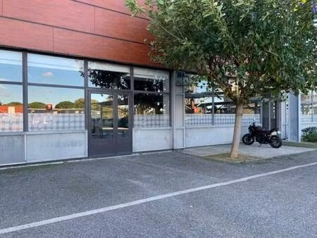 local commercial à louer