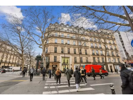 location bureau paris 75008