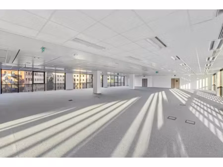 location bureau saint-denis 93210