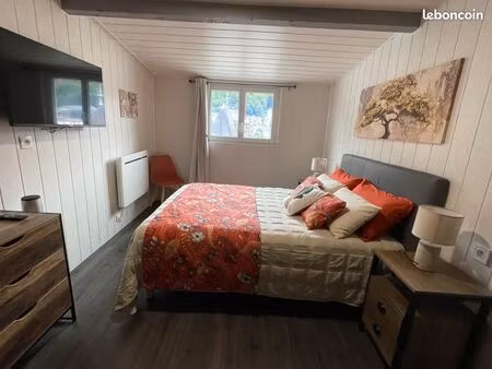 vends appartement 45 m2 2 étoiles