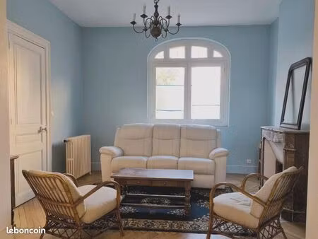 chambre 1 pièce 138 m²