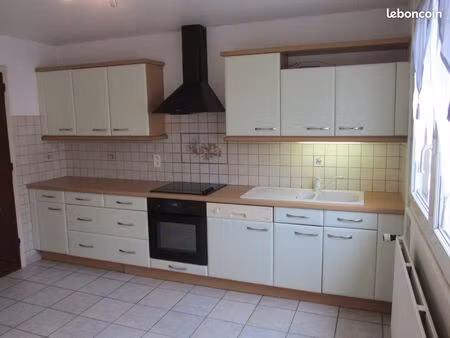 beau f3 au calme avec espace extérieur