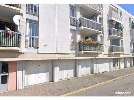 garage 15 m² avignon