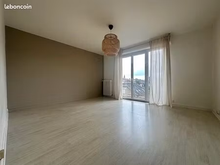 studio 1 pièce 34 m²