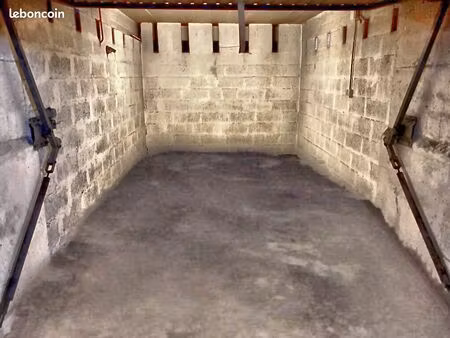 musiciens / verdi garage fermé dans résidence sécurisée