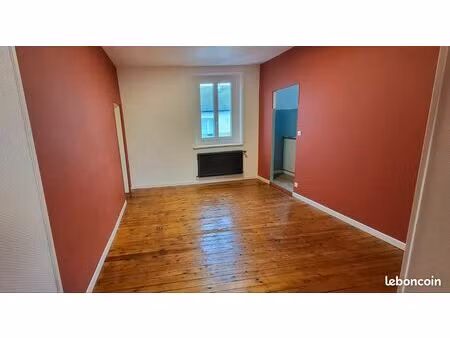 f4 entièrement renové 75m2 rue de ludes