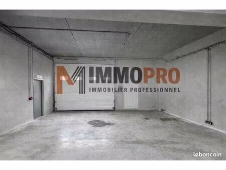 entrepôt 262 m² valbonne