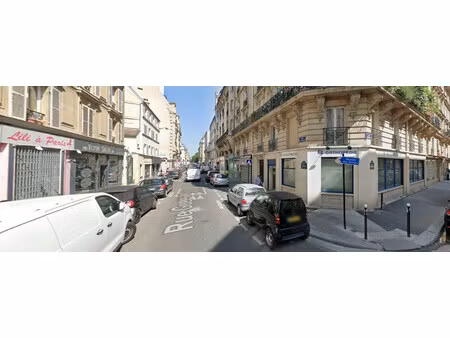 location local commercial