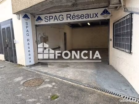 local commercial 220 m²