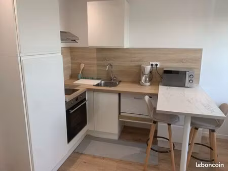 t2 bis meublé - plein centre hennebont