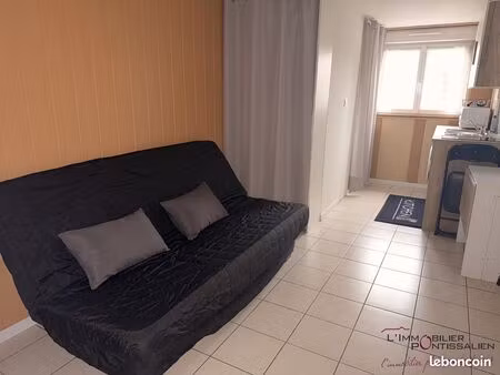 studio 1 pièce 14 m²