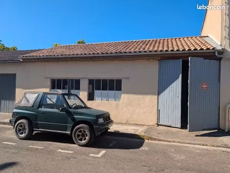 local de stockage/ garage à louer