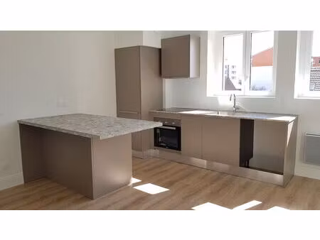 location appartement 2 pièces 49 m² à annemasse (74100)