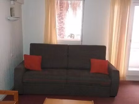 a louer à l'année studio grau du roi