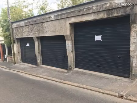 box en location de 14 5 m2 - 120e/mois