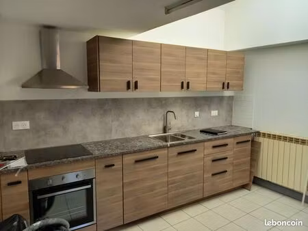 loue grand f4 à noveant sur moselle