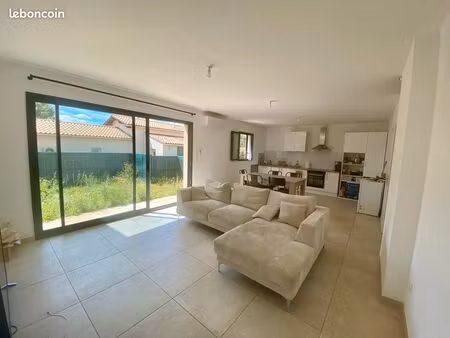 maison avec jardin et garage