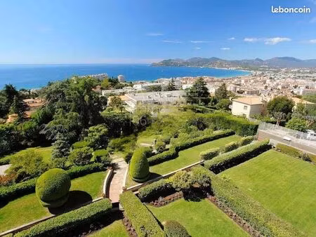 appartement 3 pièces 129 m²