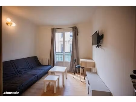 studio 1 pièce 11 m²