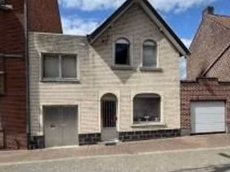 maison avec jardin et garage