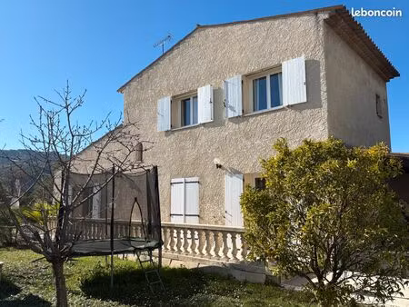 villa à la roquette-sur-siagne