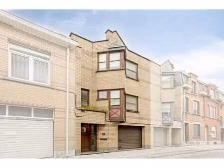 maison à 2 pignons avec garage à rafraîchir à vendre à vilvo