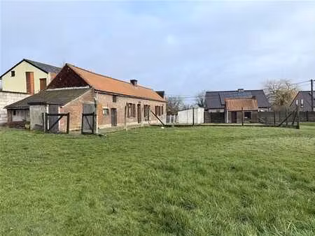 fermette de plain-pied au calme avec jardin & garage !